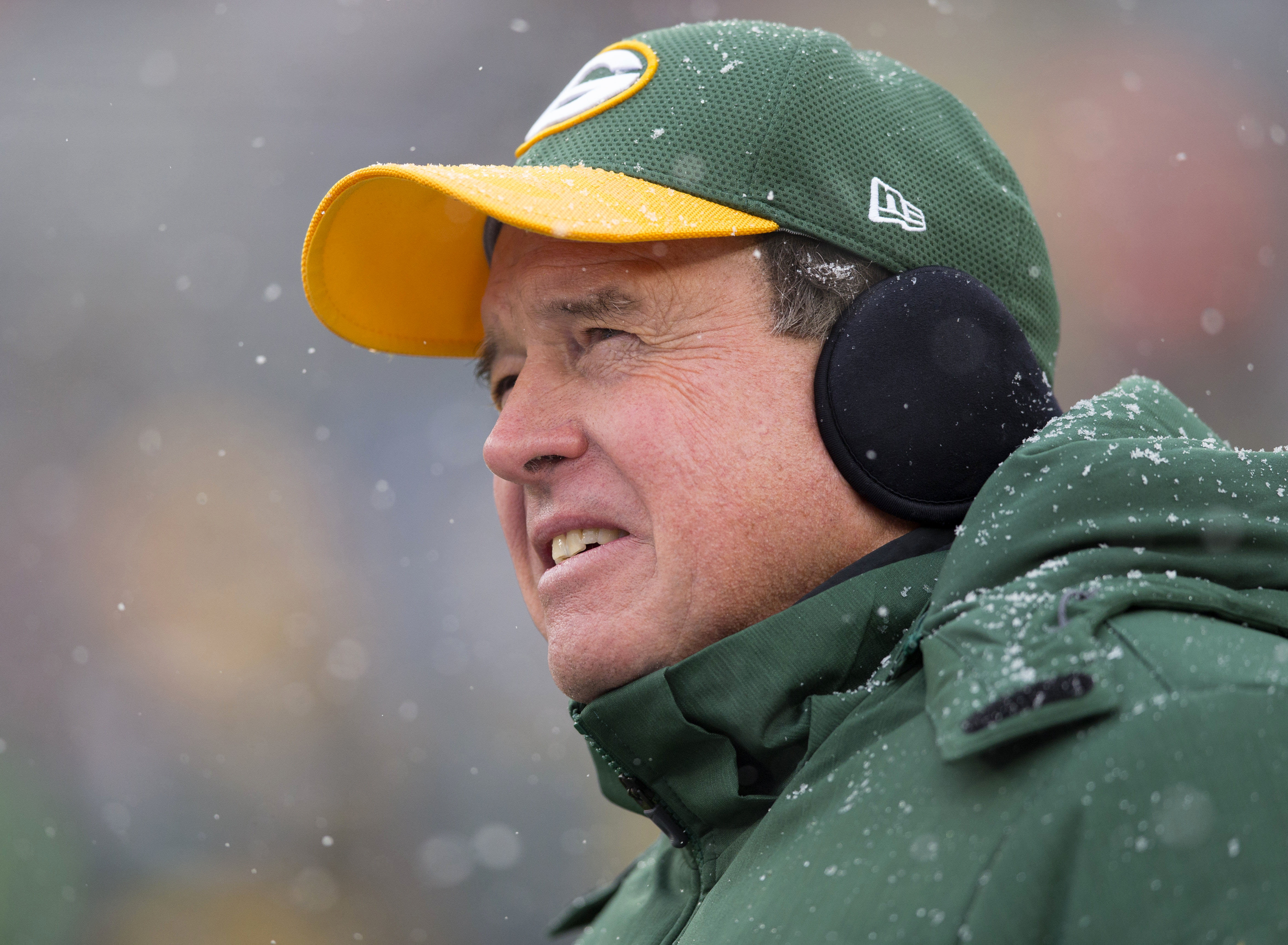 Bold: Dom Capers This and Way, Green