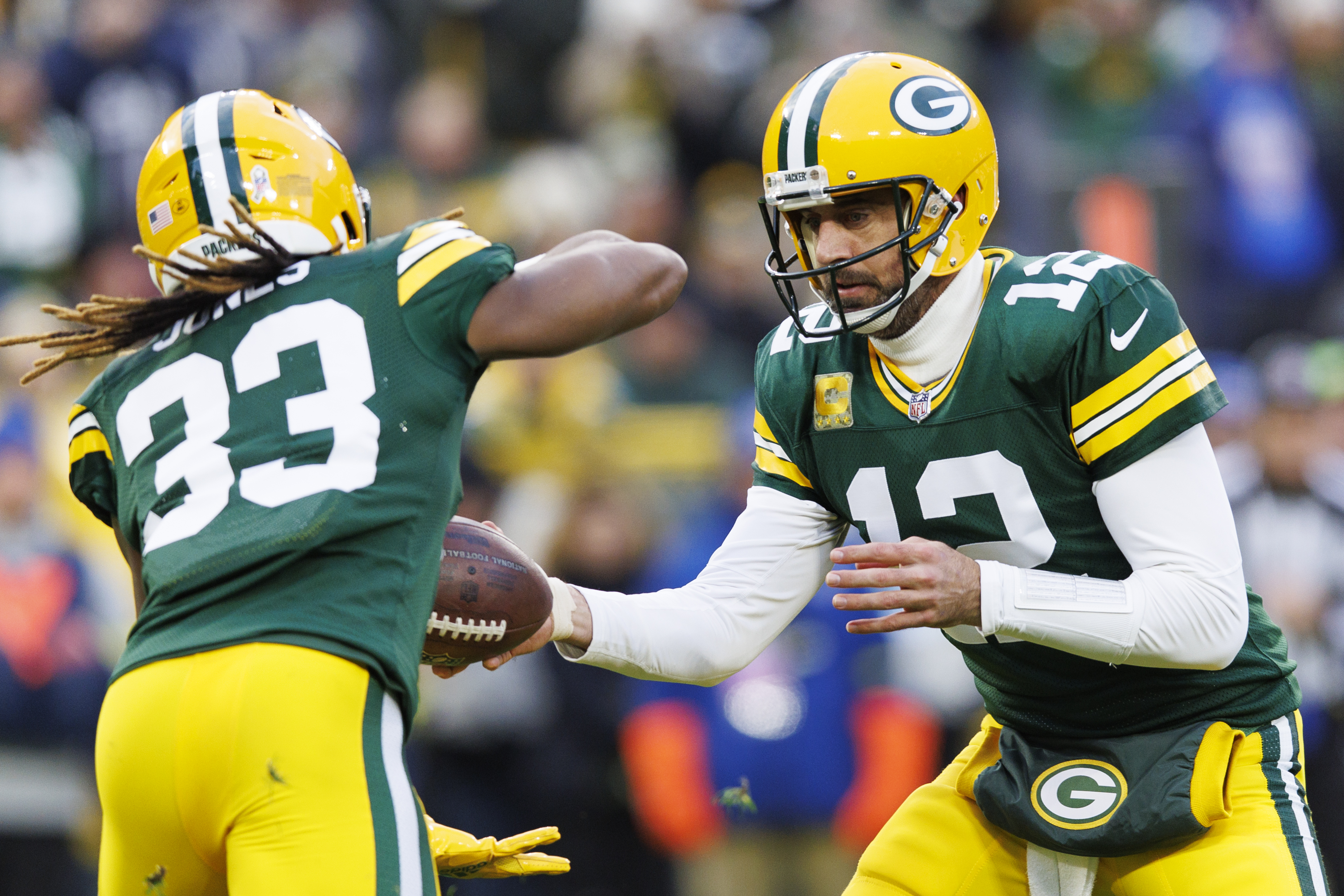 Packers run game again paves path to success for offense