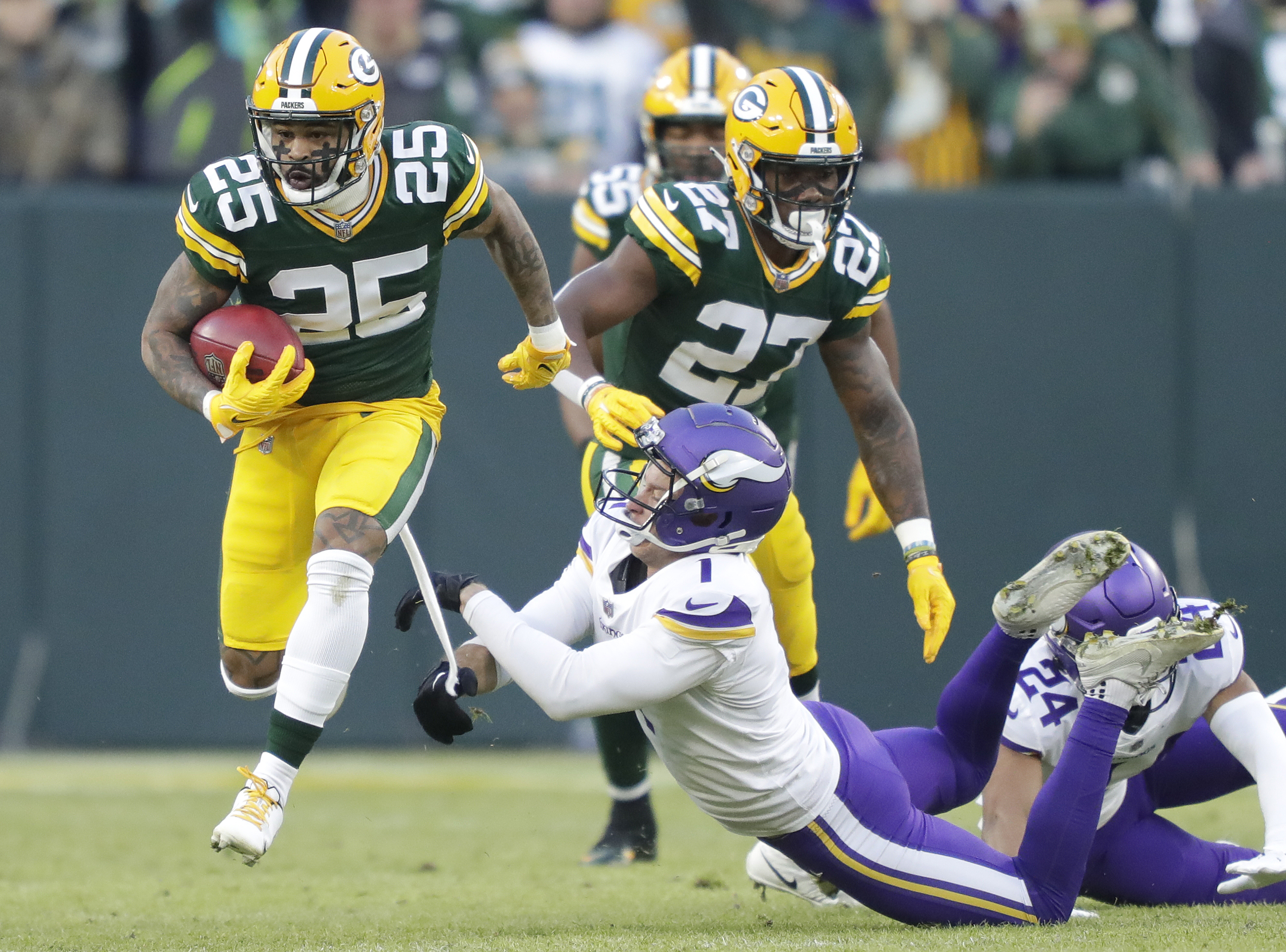 Packers defense gets redemption, forces three turnovers vs Rams