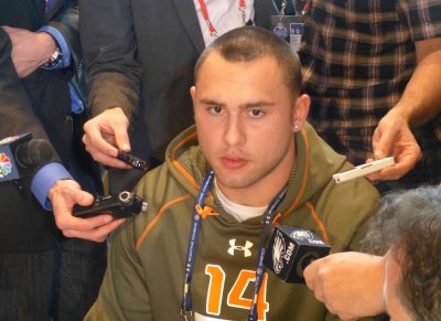 Troubled and Talented Colt Lyerla Among Packers Tryout Players