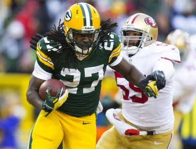 Two Packers Running Plays that Could Be Featured More in 2014