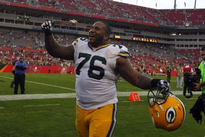 Super Bowl Dispatch on Packers DL Mike Daniels: "I Think He's a Future All-Pro"
