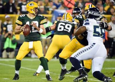 Packers Right Tackle Don Barclay Played Better Than Grade Suggests