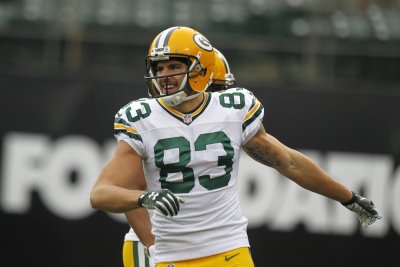 Packers Weighing Options Following Janis' Fracture