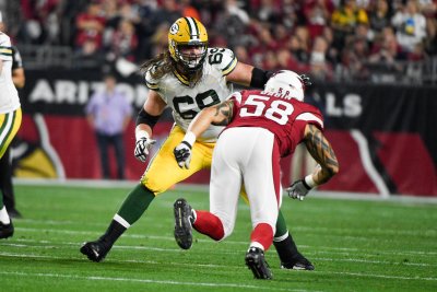 Green and Bold: David Bakhtiari Could Stay Put for a Long Time 