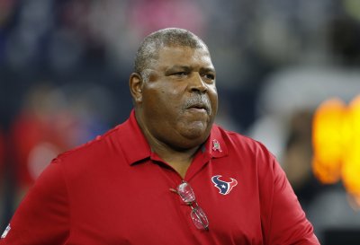 Rodgers, Packers will be up Against a Familiar foe in Crennel