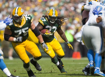 Thunder and Lightning: Packers can Suffice with Rushing duo of Montgomery, Lacy
