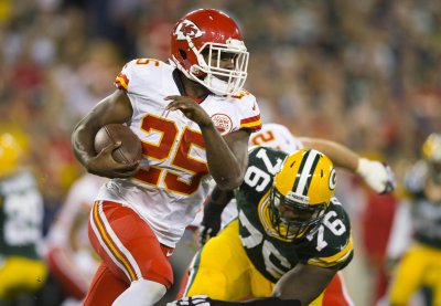 Former Chiefs running back Jamaal Charles once again linked to the Packers