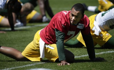 Hundley's Prolonged Audition Continues for Minicamp