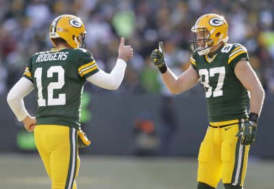 Packers Team Bond Is Strong
