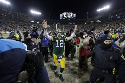 Home Sweet Home: Rodgers and His Crüe Still Unparalleled at Lambeau