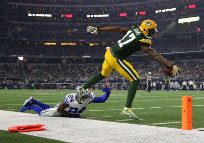 Packers WR Davante Adams Expected to Play Sunday vs. Cowboys