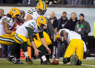 Packers' Long-Snapper Carousel Traces Back to Brett Goode Where It Started