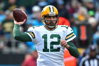Green and Bold: Give Aaron Rodgers Whatever He Needs
