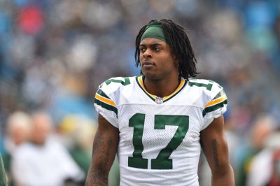 Cory's Corner: Davante Adams' signing is similar to Nick Perry