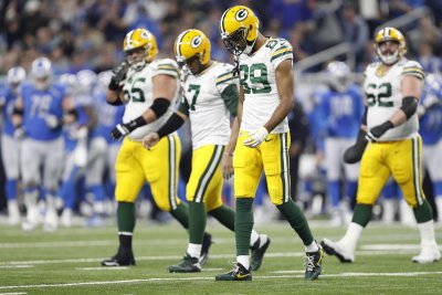 Packers 11 Lions 35: Game Balls & Lame Calls