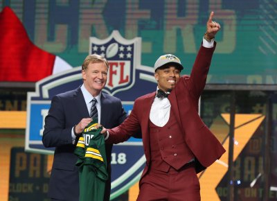 Packers Jaire Alexander in Limited-Time NFL Instant Card