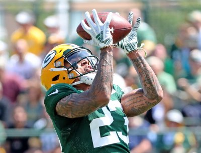 Packers' Jaire Alexander taking groin injury 'day by day' en route to rookie debut