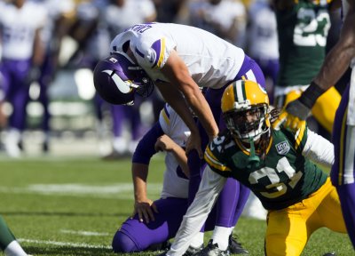 Vikings 29 Packers 29: Game Balls & Lame Calls