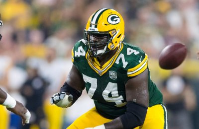 Byron Bell named as Packers' starting RG for third consecutive week