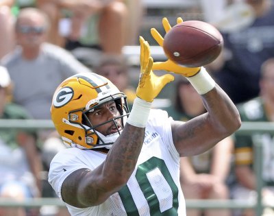 Packers reconvene with WR DeAngelo Yancey, release LB Greer Martini