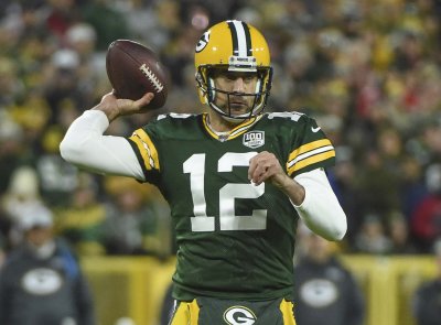 Aaron Rodgers hoping to go brace-less after Packers' bye week
