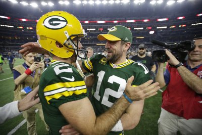 Aaron Rodgers, Packers have 'a ton of faith' in Mason Crosby after struggles 