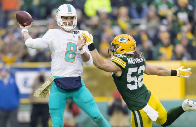 Clay Matthews doing his part in Packers' flourishing pass rush