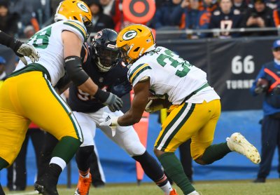 Packers' Aaron Jones suffers second sprained MCL at Soldier Field