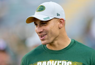 Jimmy Graham to host Second Annual Charity Cornhole Tournament.