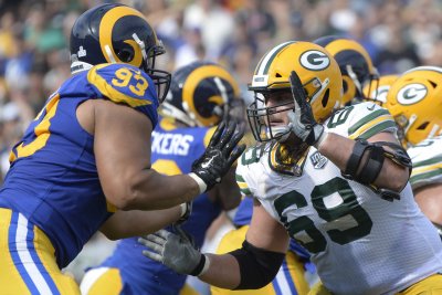 Health of David Bakhtiari Crucial to Packers’ Success in 2019