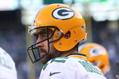 Cory's Corner: Aaron Rodgers Doesn't Have To Do It All