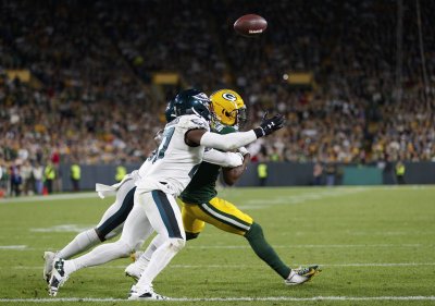 Eagles 34 Packers 27: Game Balls & Lame Calls