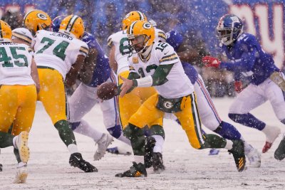 Packers Snap Counts VS. the Giants
