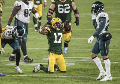 Packers 30   Eagles 16:    Game Balls and Lame Calls