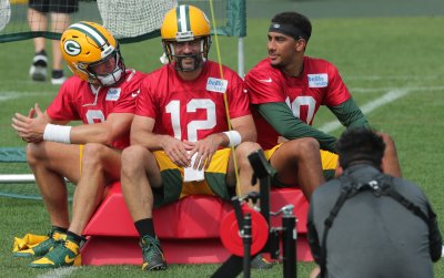 Does It Matter That Aaron Rodgers Isn’t at OTAs?