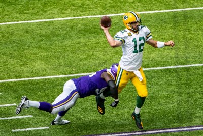 When Does It Make Sense to Move On From Aaron Rodgers?