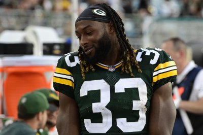 Packeres RB Aaron Jones' Tribute to His Father a Moving Moment