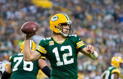 Game Recap: Packers Comfortably Beat Steelers, 27-17