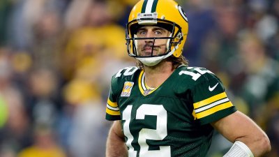 Aaron Rodgers misses practice, won't miss Sunday's game