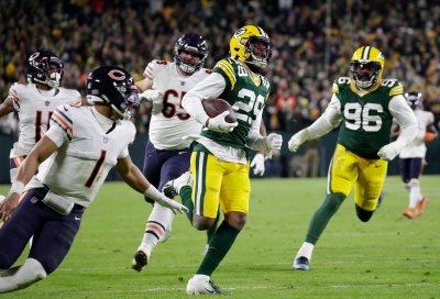 Gut Reactions: In the stands for Packers-Bears 