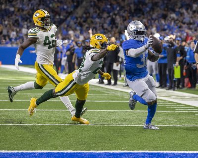 Lions 37  Packers 30:  Game Balls & Lame Calls