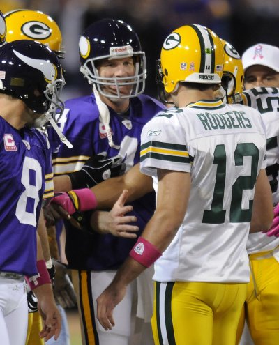Aaron Rodgers Saga Giving Packers Fans a Sense of Déjà Vu 