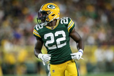 Packers bring back Dexter Williams 