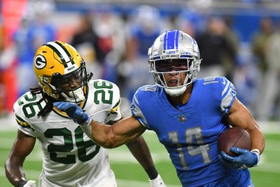 5 Things to Watch in Packers vs Cowboys: Defensive back shakeup?