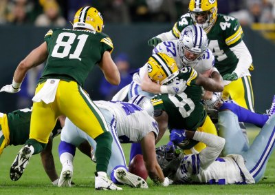 Packers release Kylin Hill and Amari Rodgers 