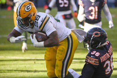Packers 28  Bears 19:  Game Balls & LameCalls