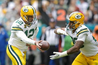 Gut Reactions: Packers punch back against Dolphins