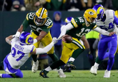 5 Things to Watch in Packers vs Lions: Who Starts at Right Tackle?