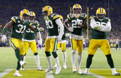 Watch Your Kneecaps: Packers Show New-Found Toughness During Playoff Push